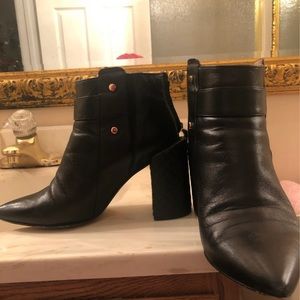 bcbgmaxazria black ankleboots